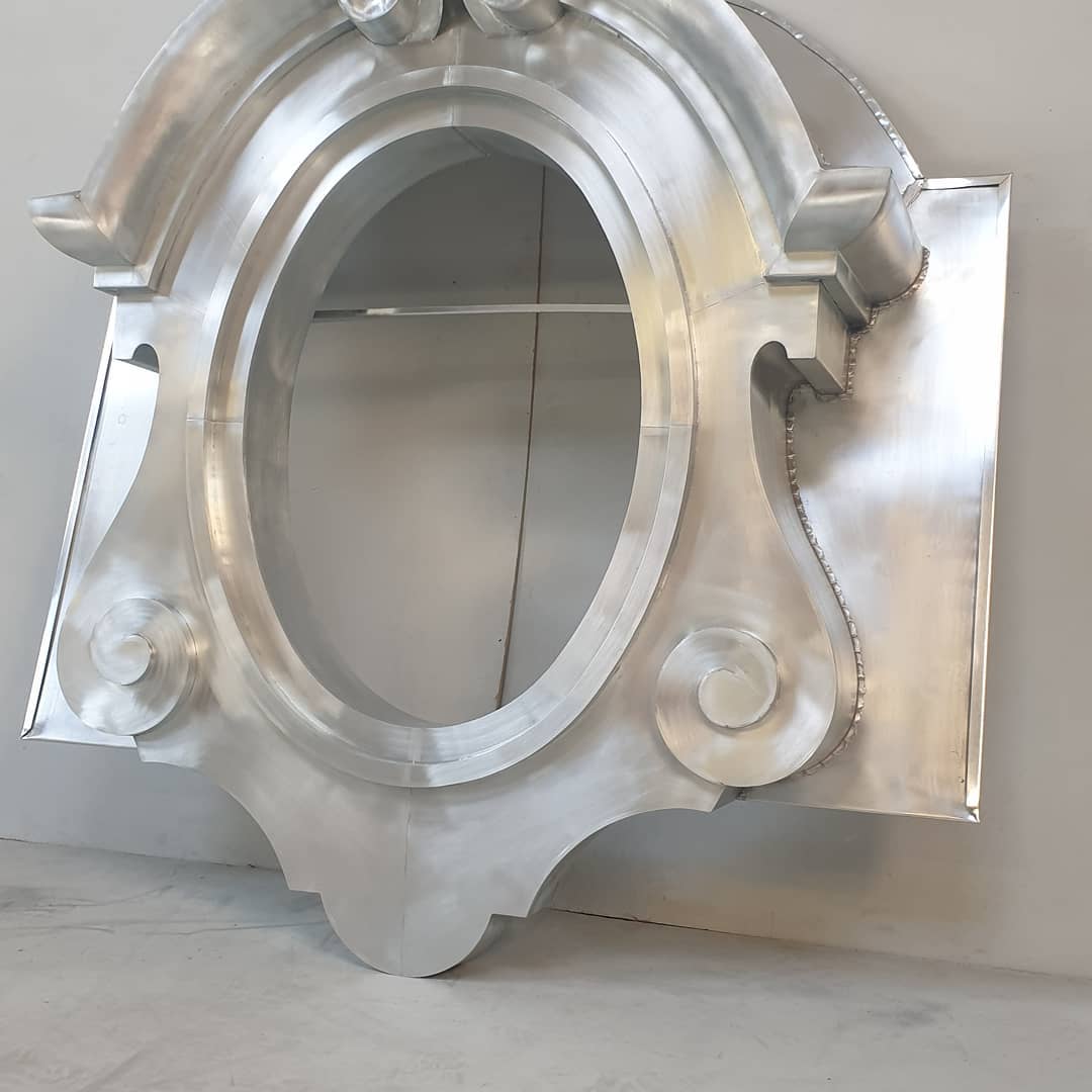 Oeil de boeuf zinc couvreur zingueur toiture fenêtre toit