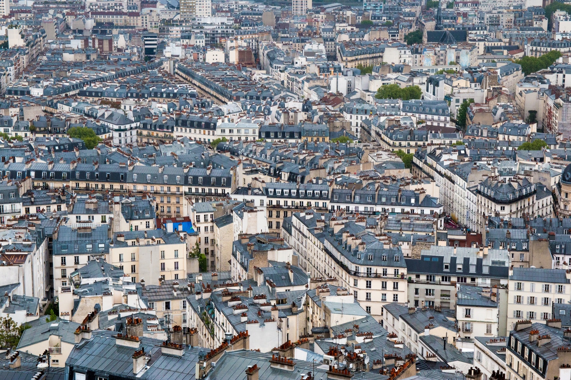 Vue aérienne des toits de Paris.