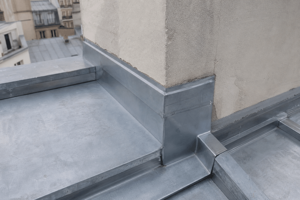 Recherche d’infiltration sur toiture zinc